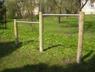 Dvojitá hrazda, výška hrazd 0,8 a 1,0 m